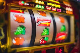 Pengguna game slot online di Bali menikmati pengalaman game berkualitas di qq2121